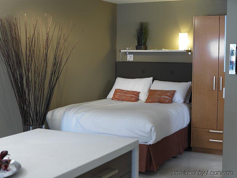 Nuvo Hotel Suites For Residence Calgary Room photo
